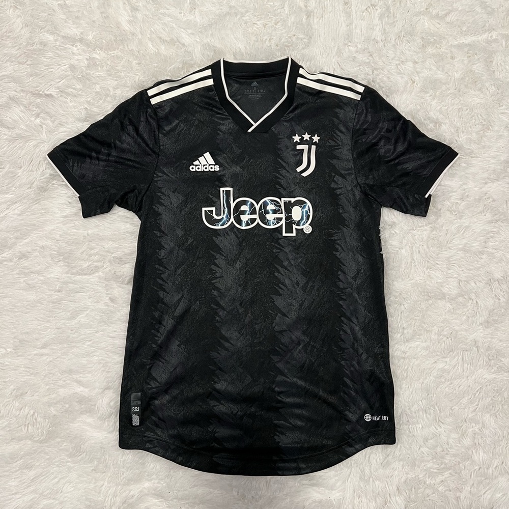 Adidas Juventus 22/23 Away Jersey